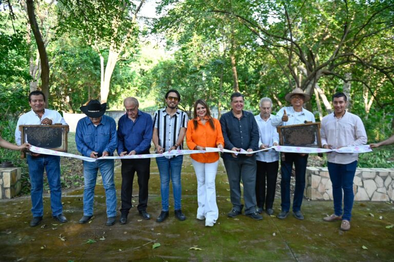 AYUNTAMIENTO DE TAPACHULA, INAUGURA CENTRO DE CAPACITACIÓN Y MEJORAMIENTO GENÉTICO APÍCOLA