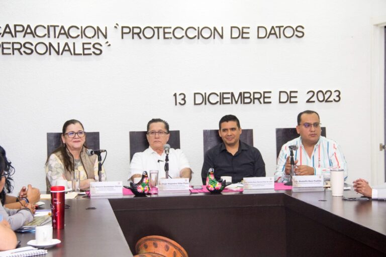 Participan trabajadores del Congreso del Estado en curso: “Protección de Datos Personales”