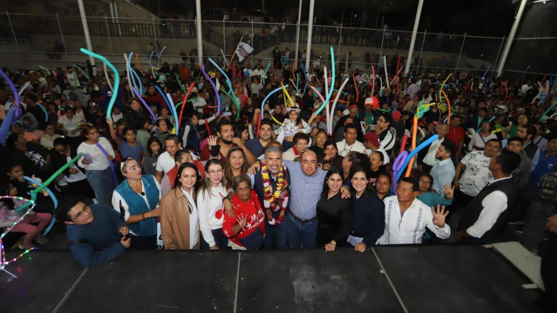 ”Juntos lograremos un Tuxtla más justo y más próspero”, expresó Angel Torres en verbena popular en Rivera Cerro Hueco