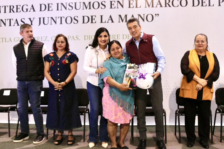 Rutilio Escandón entrega insumos de programas para la prevención social de la violencia en Tuxtla Gutiérrez