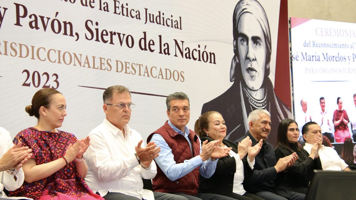 Entrega Rutilio Escandón reconocimiento al Mérito de la Ética Judicial “José María Morelos y Pavón, Siervo de la Nación”