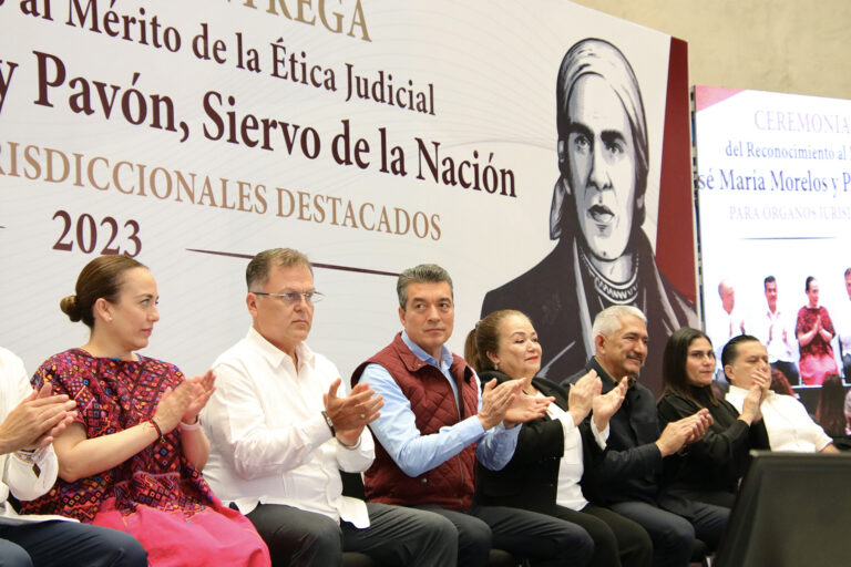 Entrega Rutilio Escandón reconocimiento al Mérito de la Ética Judicial “José María Morelos y Pavón, Siervo de la Nación”