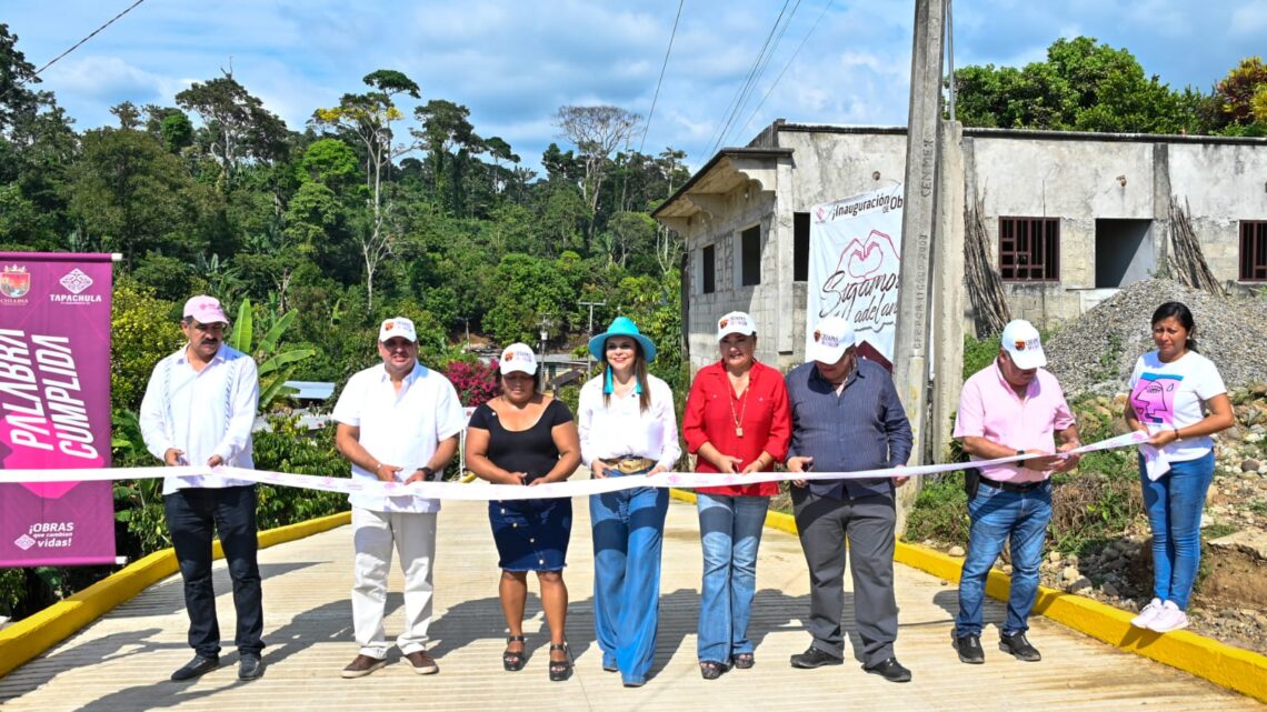 AYUNTAMIENTO DE TAPACHULA INAUGURA PAVIMENTACIÓN HIDRÁULICA DE CAMINO EN FRACCIÓN LOS ÁNGELES