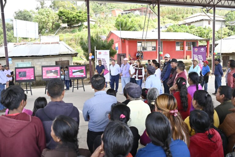 AYUNTAMIENTO DE TAPACHULA INAUGURÓ LA PAVIMENTACIÓN DE CAMINO EN EL PINAL