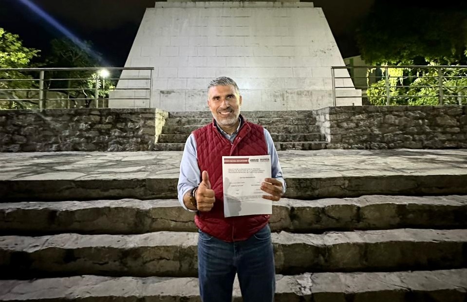 Angel Torres se registra para ser el candidato de Morena rumbo a las elecciones 2024