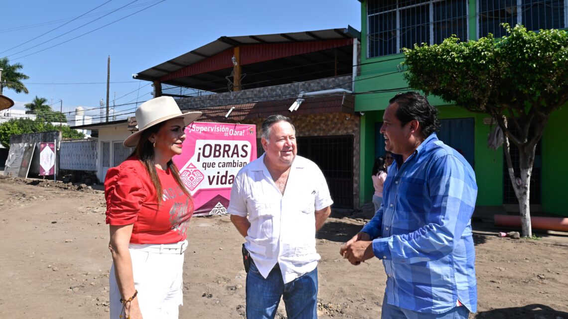 AYUNTAMIENTO DE TAPACHULA, SUPERVISA AVANCE DEL 50 POR CIENTO EN LA CONSTRUCCIÓN DE PAVIMENTACIÓN HIDRÁULICA DE CALLES