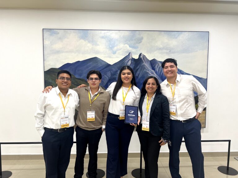 Obtienen estudiantes de la UNACH  tercer lugar en competencia organizada por Enactus México