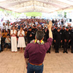 Rutilio Escandón entrega equipamiento, becas, patrullas y motopatrullas a Policía Municipal de Copainalá