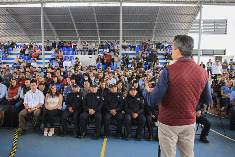 Entrega Rutilio Escandón patrullas, motopatrullas y equipamiento a la Policía Municipal de Ocozocoautla