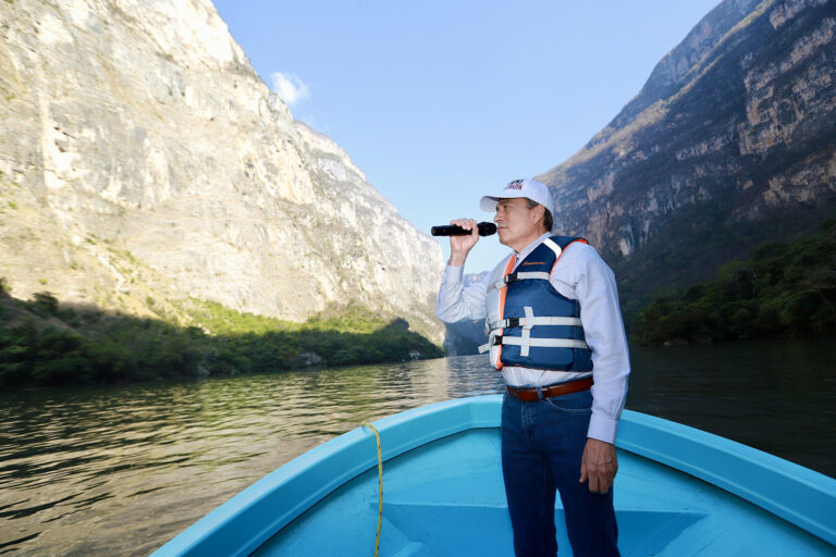 Invita Rutilio Escandón al turismo nacional y extranjero a disfrutar del Cañón del Sumidero