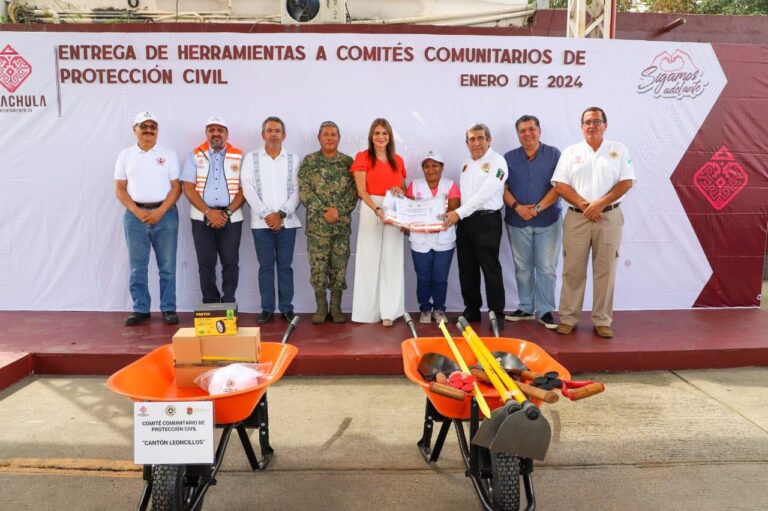 AYUNTAMIENTO Y GOBIERNO DEL ESTADO EQUIPA COMITÉS COMUNITARIOS DE PROTECCIÓN CIVIL EN TAPACHULA