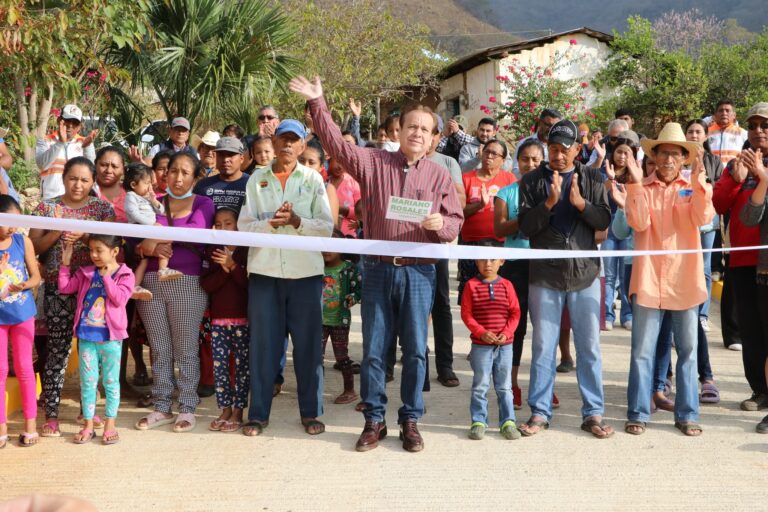 Alcalde Mariano Rosales inaugura calles en San Marcos