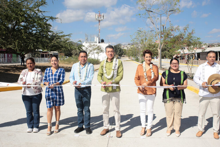 Rutilio Escandón inaugura pavimentación del Boulevard de Jardines del Grijalva, en Chiapa de Corzo