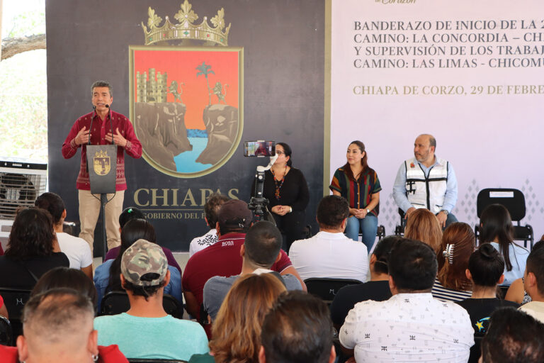 Rutilio Escandón da banderazo de inicio de reconstrucción del camino La Concordia-Chicomuselo