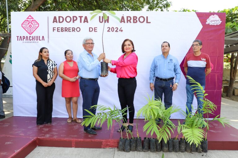 INICIA AYUNTAMIENTO DE TAPACHULA PROGRAMA “ADOPTA UN ÁRBOL, REFORESTACIÓN URBANA ESTUDIANTIL»