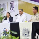 Presentan a investigadores e investigadoras el programa “Colección Oro. Medio Siglo de la UNACH”