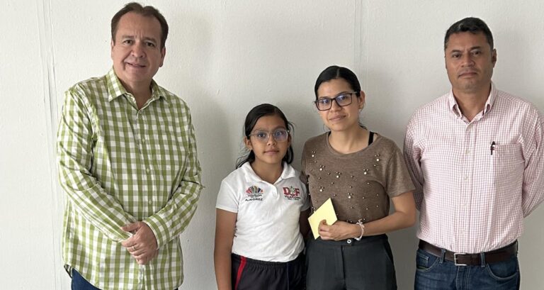 Niña villaflorense pasa a etapa estatal de Torneo de Ajedrez