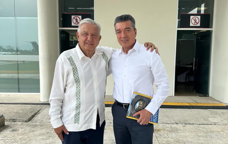 En Palenque, Rutilio Escandón coincide con el presidente AMLO