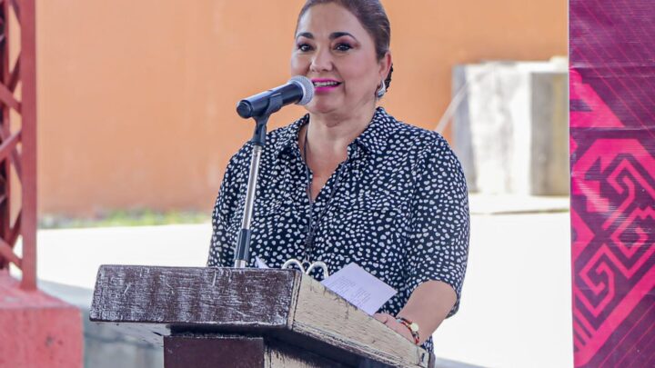 REALIZAN BRIGADA DE SALUD EN ESCUELA PRIMARIA EMILIANO ZAPATA