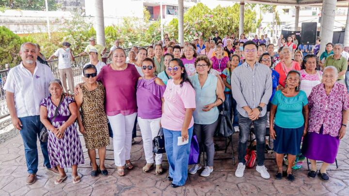 REALIZAN FERIA DE SALUD DE LA MUJER EN TAPACHULA