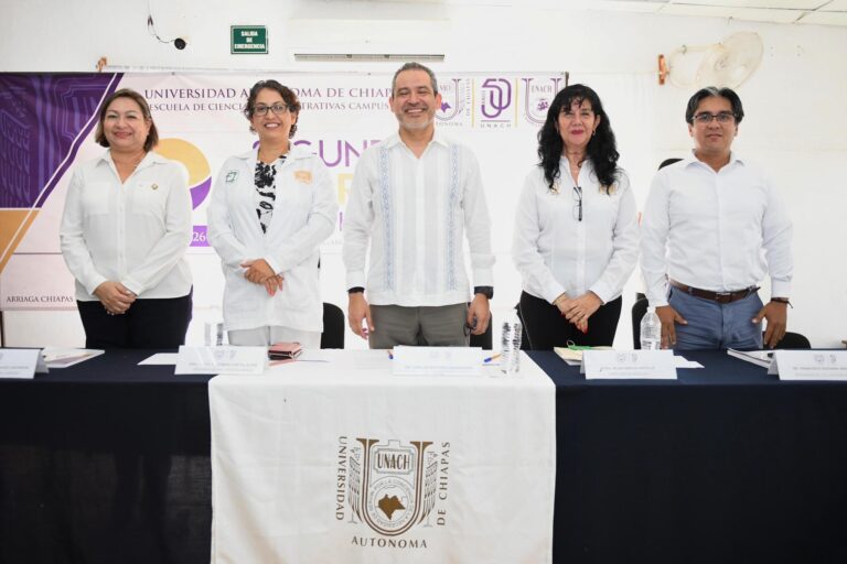 Exponen avances en la atención a los estudiantes y la calidad educativa de  la Escuela de Ciencias Administrativas, Campus IX de la UNACH