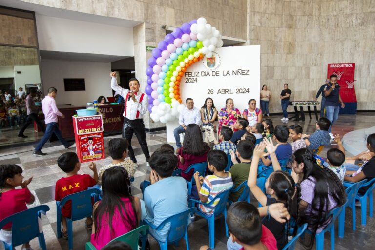 Congreso del Estado festeja Día de la Niña y el Niño