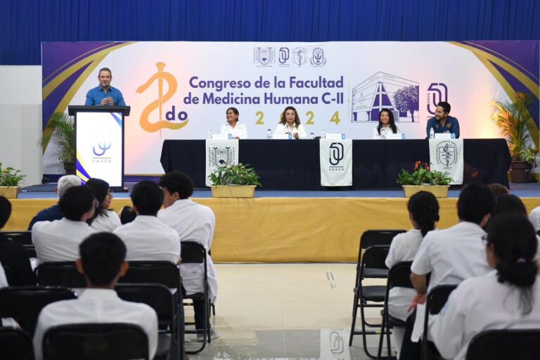 ​Impulsa Facultad de Medicina Humana de la UNACH la vinculación entre egresados y estudiantes