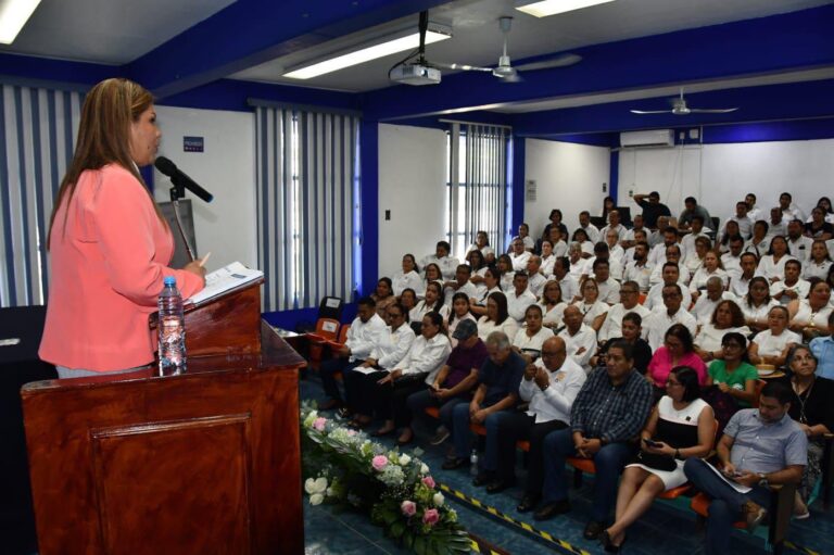 Alcanza Facultad de Ciencias de la Administración de Tapachula de la UNACH número histórico de estudiantes becados