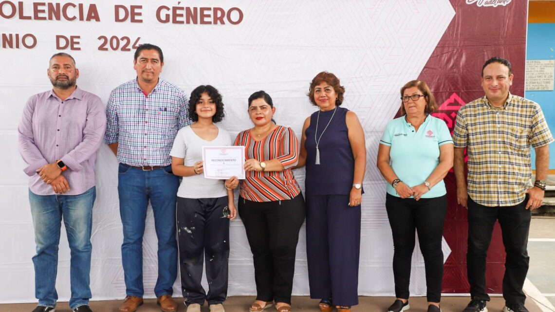 REALIZA AYUNTAMIENTO PLÁTICAS FORMATIVAS EN MATERIA DE VIOLENCIA DE GÉNERO EN TAPACHULA