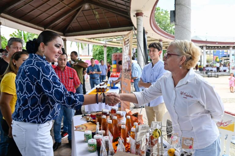 CON LA FERIA DE LA MIEL, CULMINAN JORNADA APÍCOLA INTEGRAL 2024 EN TAPACHULA