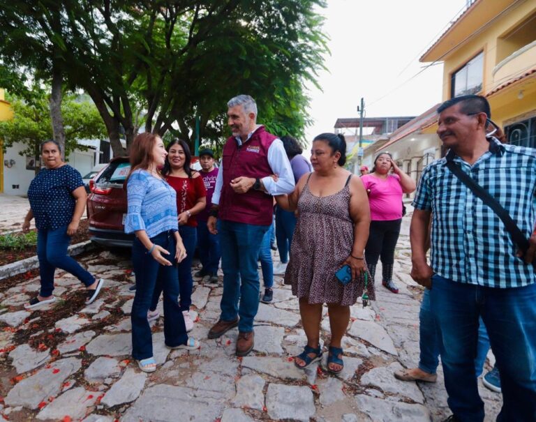 Tuxtla tendrá calles y espacios públicos dignos, asegura Angel Torres desde la colonia Vida Mejor