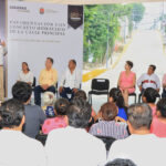 En Pichucalco, Rutilio Escandón inaugura la pavimentación de la calle principal