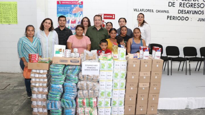 Mariano Rosales y Margarita Sarmiento entregan insumos alimentarios a escuelas