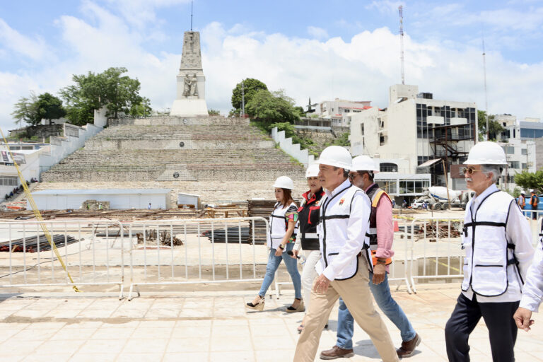 Constata Rutilio Escandón avances en la reconstrucción del Parque Morelos Bicentenario de Tuxtla Gutiérrez