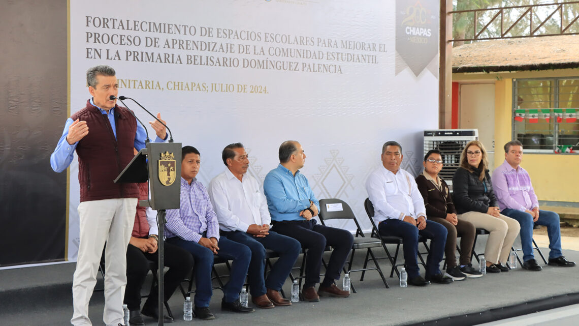 En La Trinitaria, inaugura Rutilio Escandón construcción de aulas en la Primaria “Belisario Domínguez Palencia”