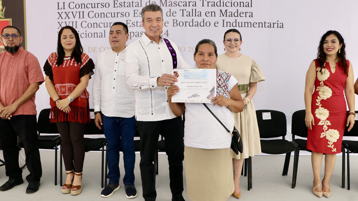 En Chiapa de Corzo, Rutilio Escandón encabeza premiación de concursos estatales de artesanías tradicionales