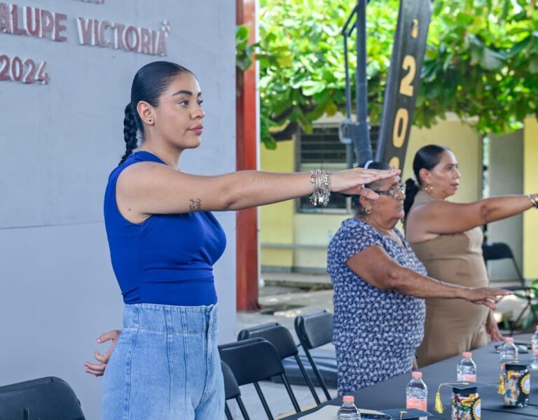 ATESTIGUA AYUNTAMIENTO FIN DE CURSOS DE TELESECUNDARIA EN TAPACHULA