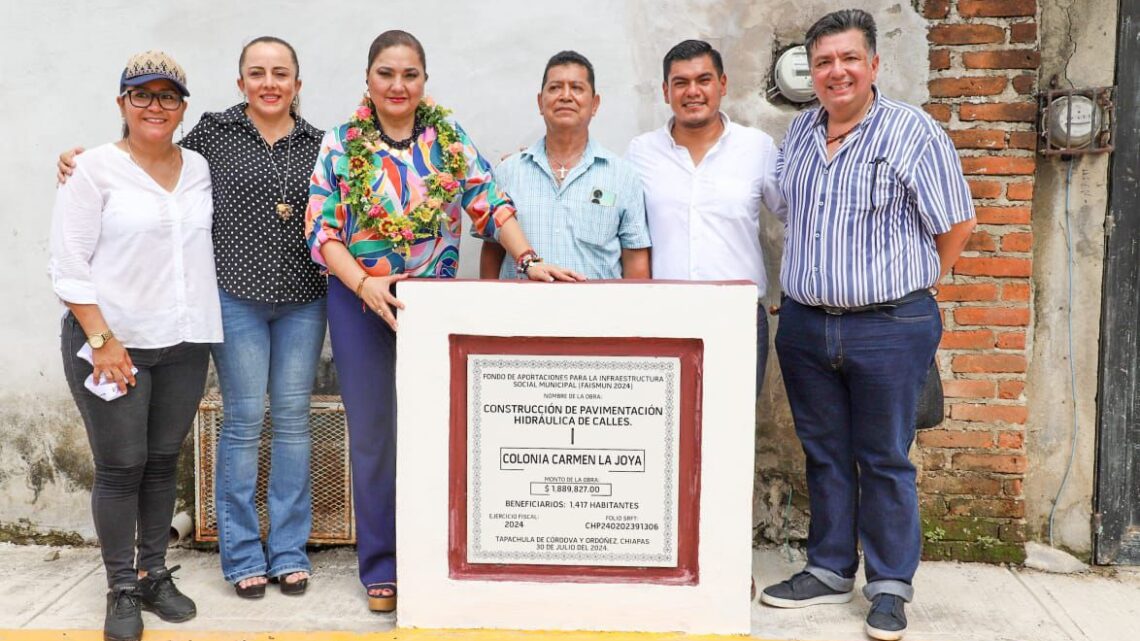 INAUGURA AYUNTAMIENTO DE TAPACHULA PAVIMENTACIÓN DE CALLES EN COLONIA CARMEN LA JOYA