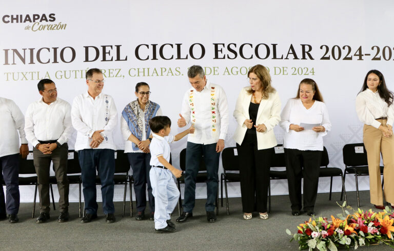 Rutilio Escandón pone en marcha Ciclo Escolar 2024-2025; inician clases más de un millón 871 mil 500 estudiantes