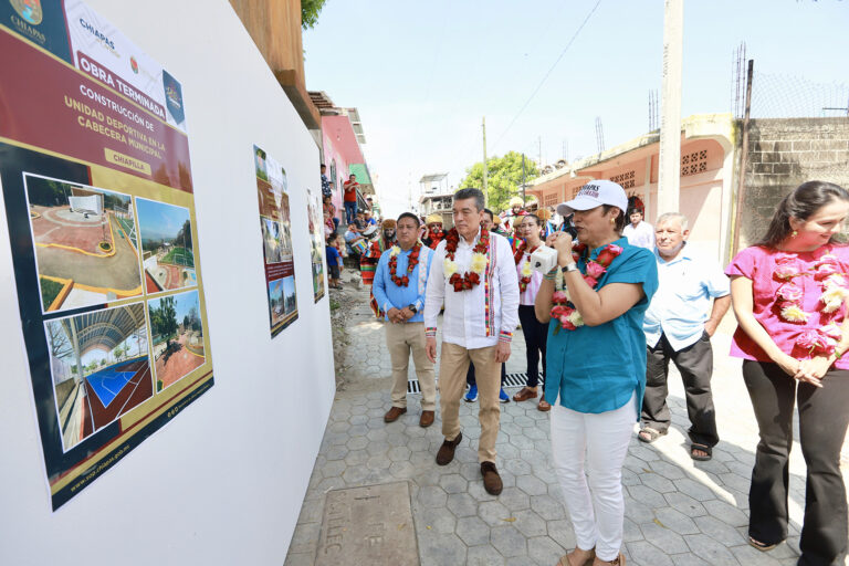 Rutilio Escandón inaugura construcción de la Unidad Deportiva de Chiapilla