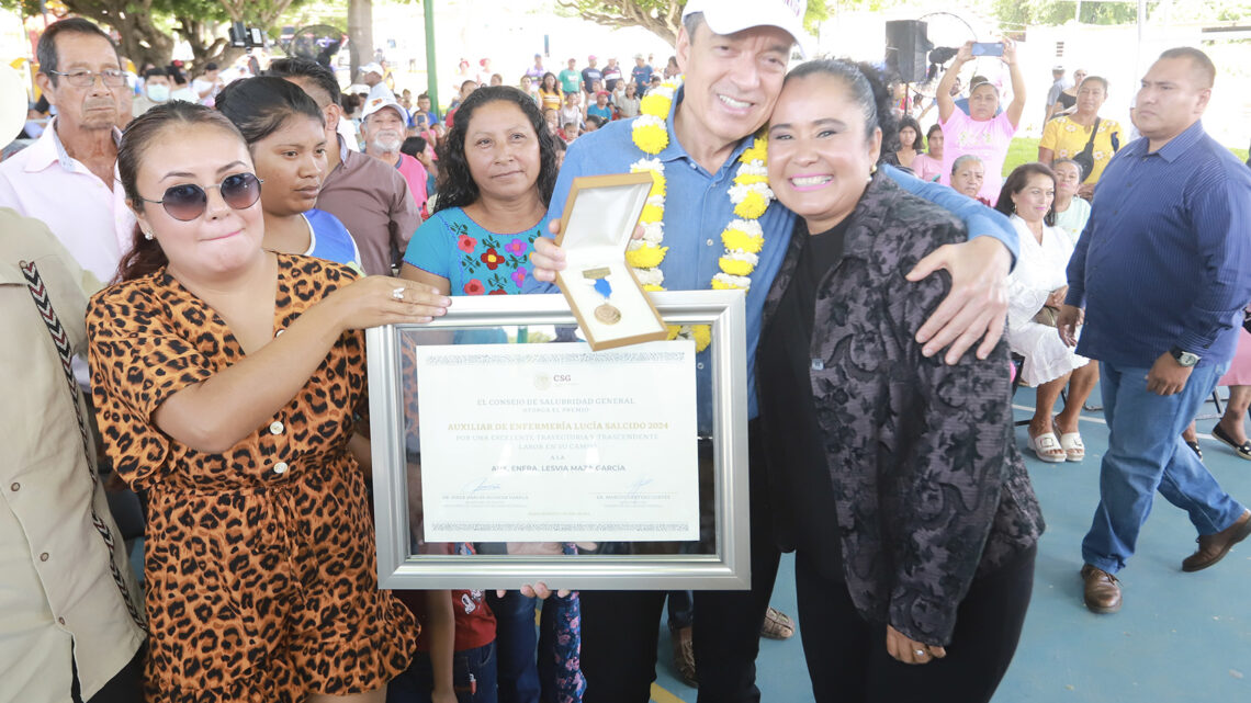 En Jiquipilas, Rutilio Escandón moderniza el Parque Público de la localidad José María Pino Suárez