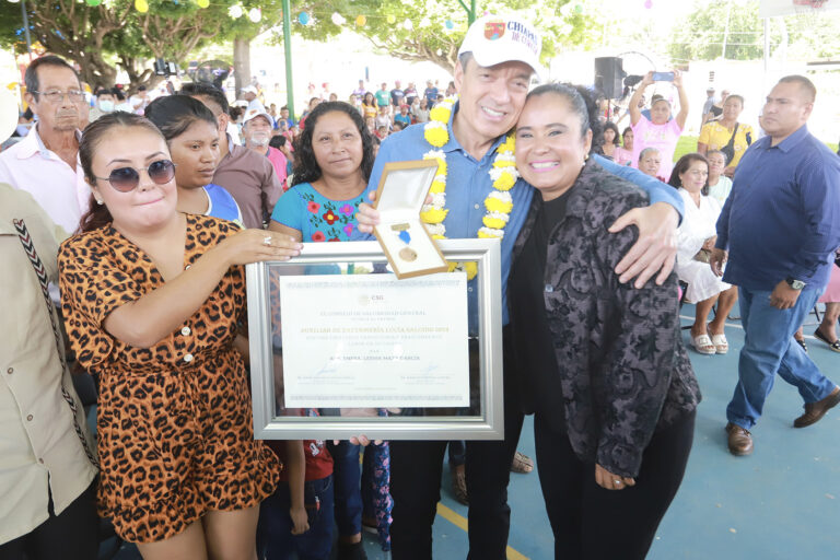 En Jiquipilas, Rutilio Escandón moderniza el Parque Público de la localidad José María Pino Suárez