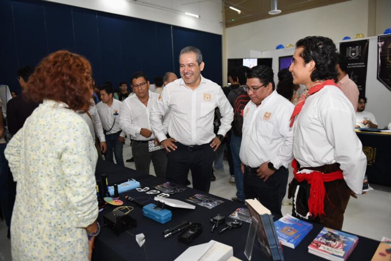 Reconocen a deportistas y entrenadores de la UNACH que participaron en distintas ediciones de la Universiada Nacional e Internacional