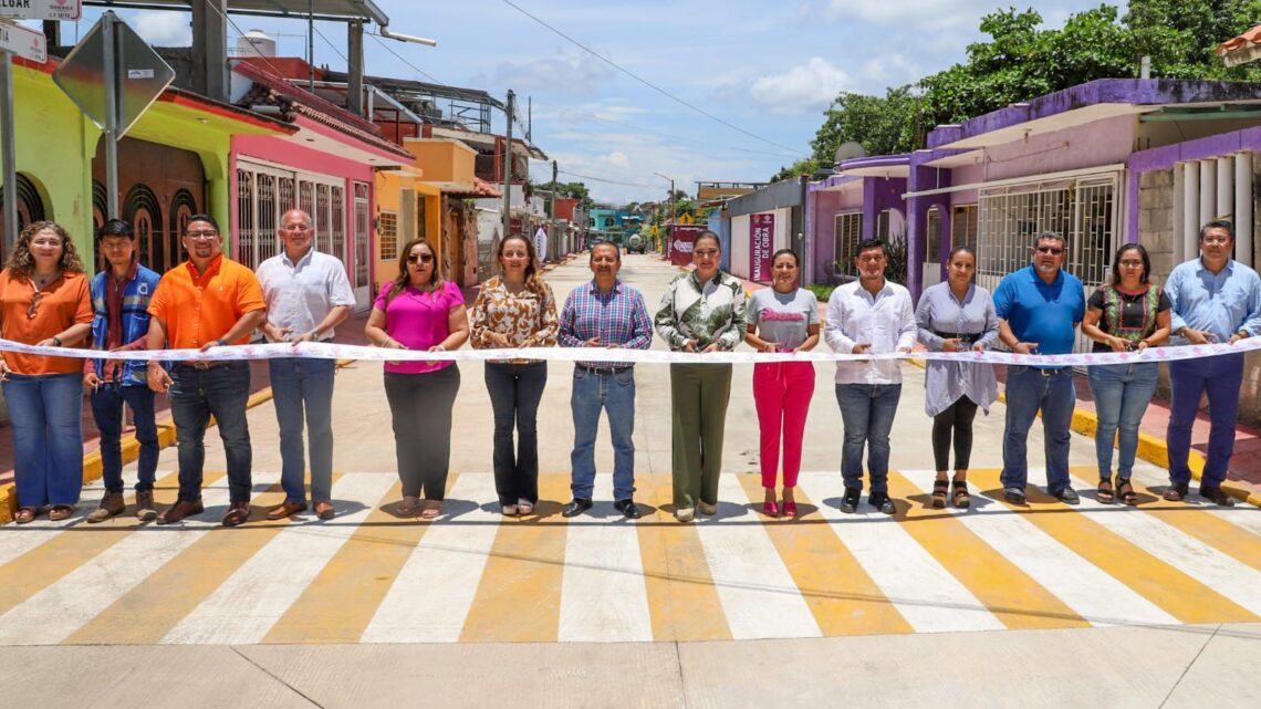 AYUNTAMIENTO DE TAPACHULA INAUGURA CALLES EN FRACCIONAMIENTO FRAY MATÍAS DE CÓRDOVA