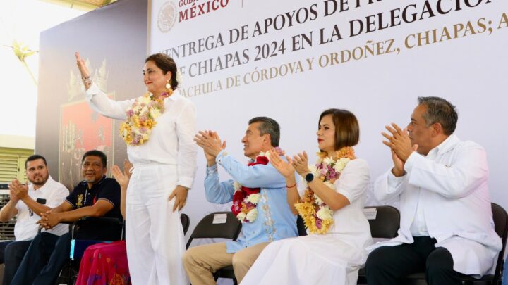 ALCALDESA DE TAPACHULA, GLADIOLA SOTO SOTO ACOMPAÑA AL GOBERNADOR DEL ESTADO, RUTILIO ESCANDÓN CADENAS EN GIRA POR TAPACHULA