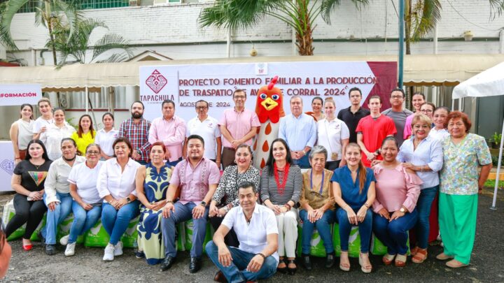 AYUNTAMIENTO Y SISTEMA DIF DE TAPACHULA ENCABEZAN ENTREGA DE APOYOS DE PROGRAMA FAMILIAR