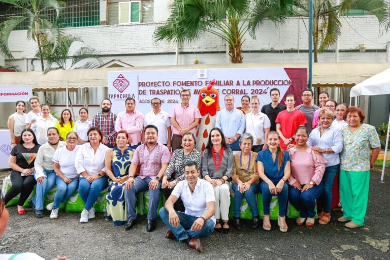 AYUNTAMIENTO Y SISTEMA DIF DE TAPACHULA ENCABEZAN ENTREGA DE APOYOS DE PROGRAMA FAMILIAR