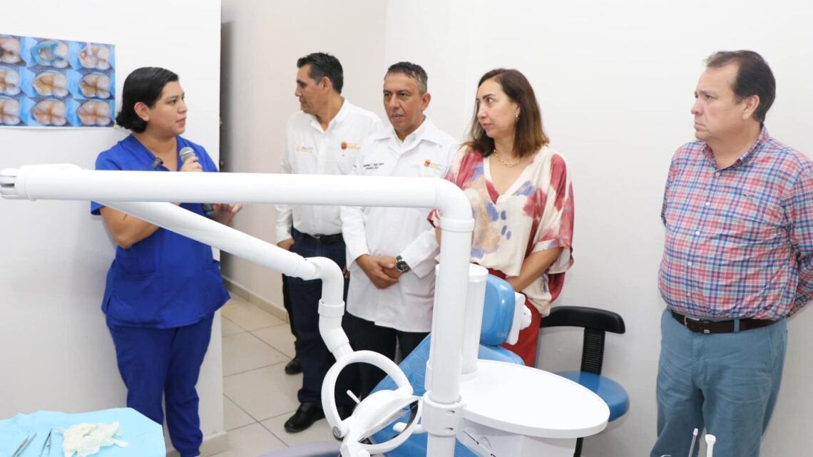 Alcalde Mariano Rosales y Margarita Sarmiento Inauguran Unidad Médica Dental en Villaflores