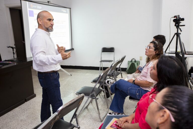 Imparte SEIGEN conferencia: “Comunicación con perspectiva de Género” en el Congreso del Estado