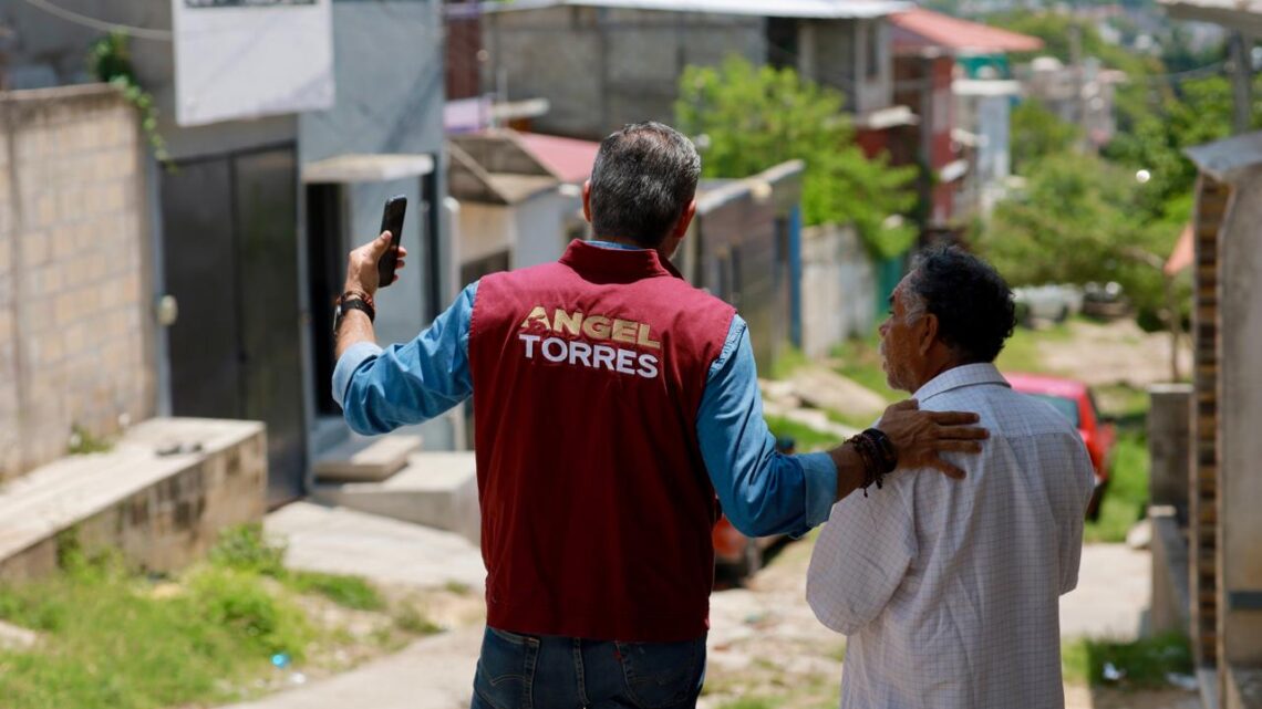 Cumpliendo la palabra en la colonia Potinaspak: Ángel Torres